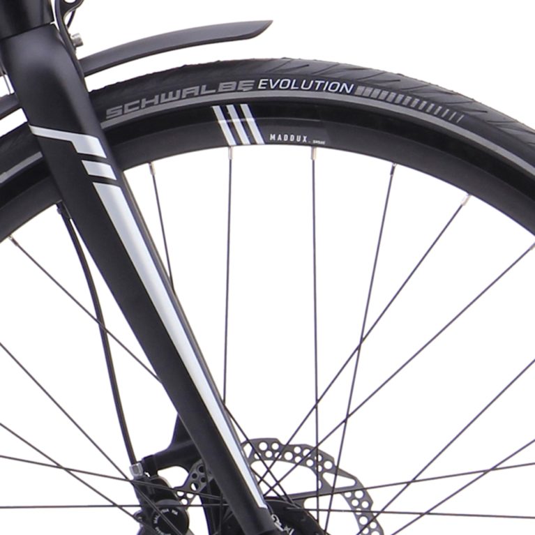 fairfax-tire-tech.jpg fairfax-tire-tech.jpg